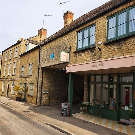 Amarelo Apartment, Central Charlbury, 1 Super King Bed Bagian luar foto