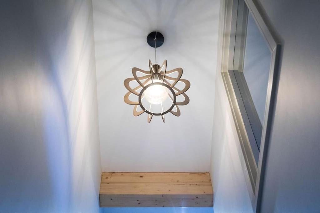 Amarelo Apartment, Central Charlbury, 1 Super King Bed Bagian luar foto